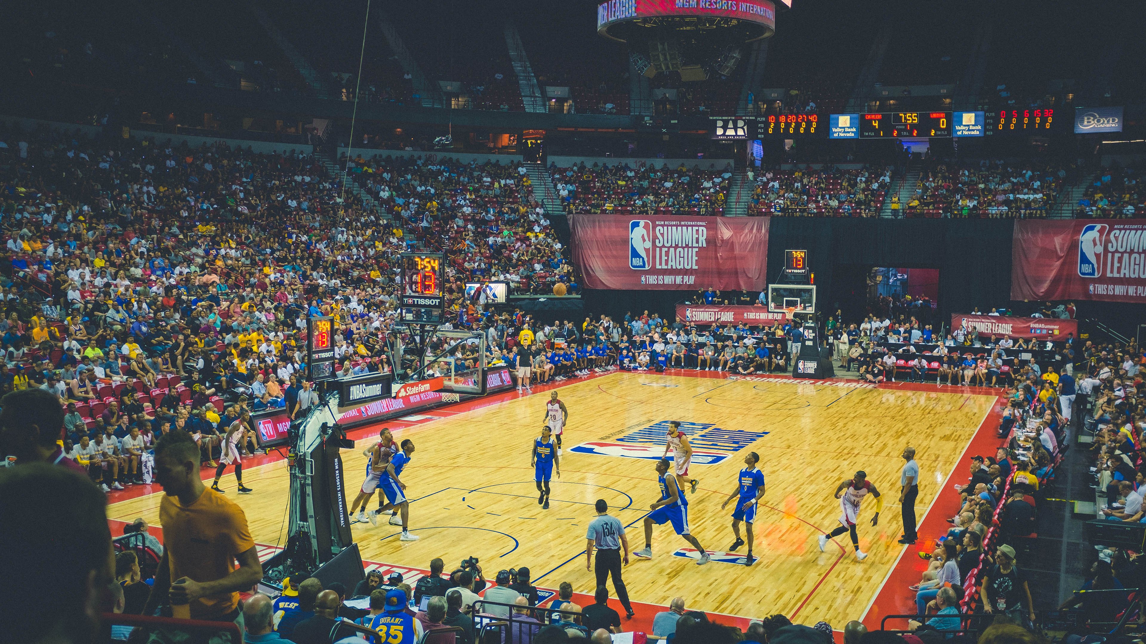 勇士队核心库里状态火热,勇士是库里的球队